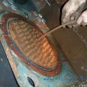 立式冷凝器高壓（yā）清洗（xǐ）機-立式殼管式（shì）冷凝（níng）器清洗設備