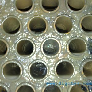 造紙廠堿回收車間蒸發器清（qīng）洗機-五效長管升膜蒸發器管道清洗機
